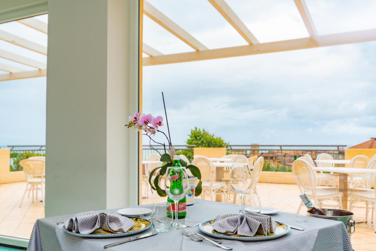 Hotel America Marina di Camerota Ngoại thất bức ảnh
