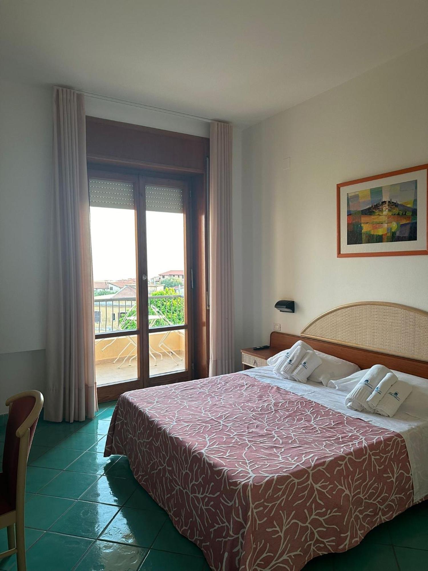 Hotel America Marina di Camerota Ngoại thất bức ảnh
