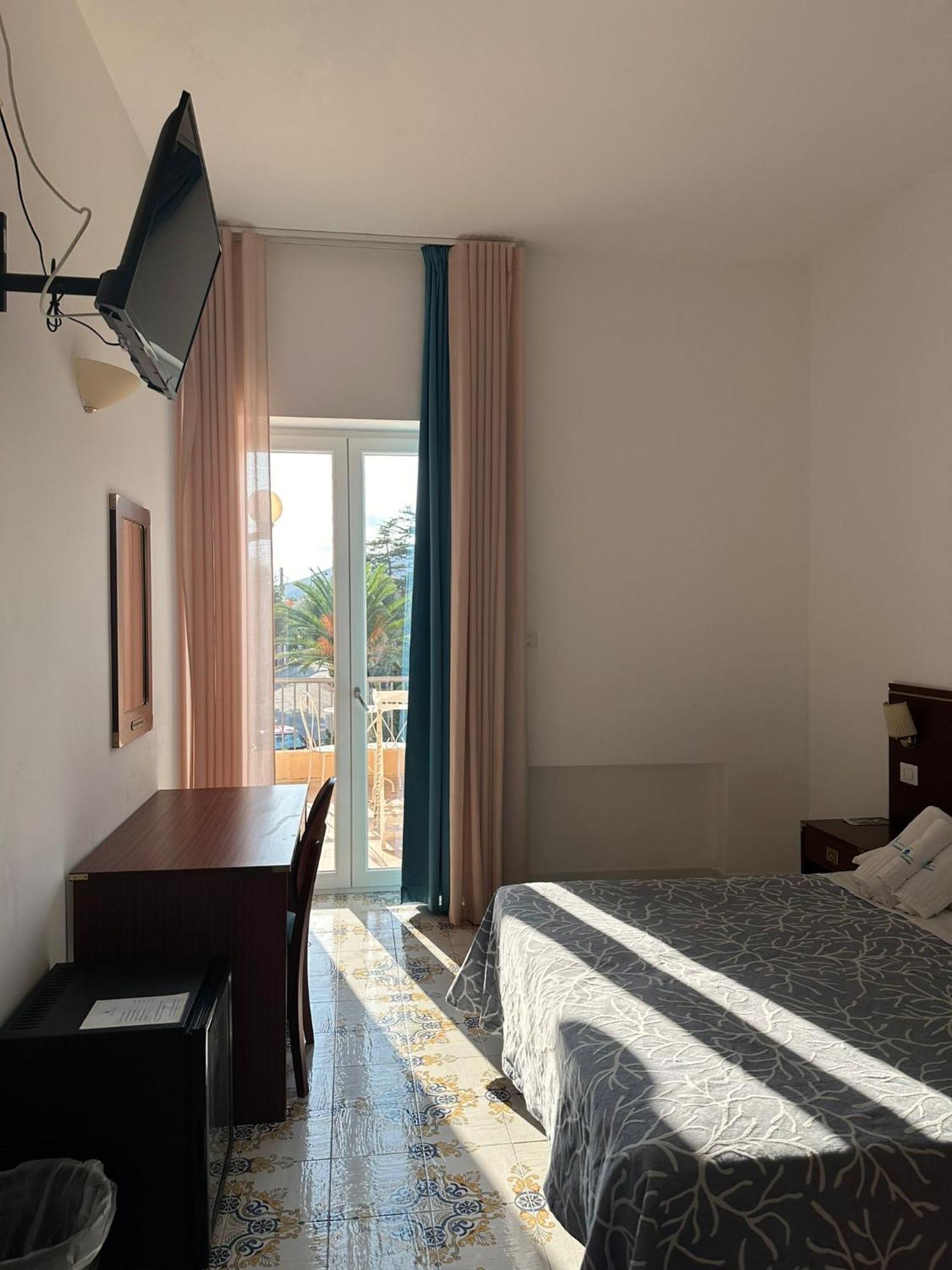 Hotel America Marina di Camerota Ngoại thất bức ảnh